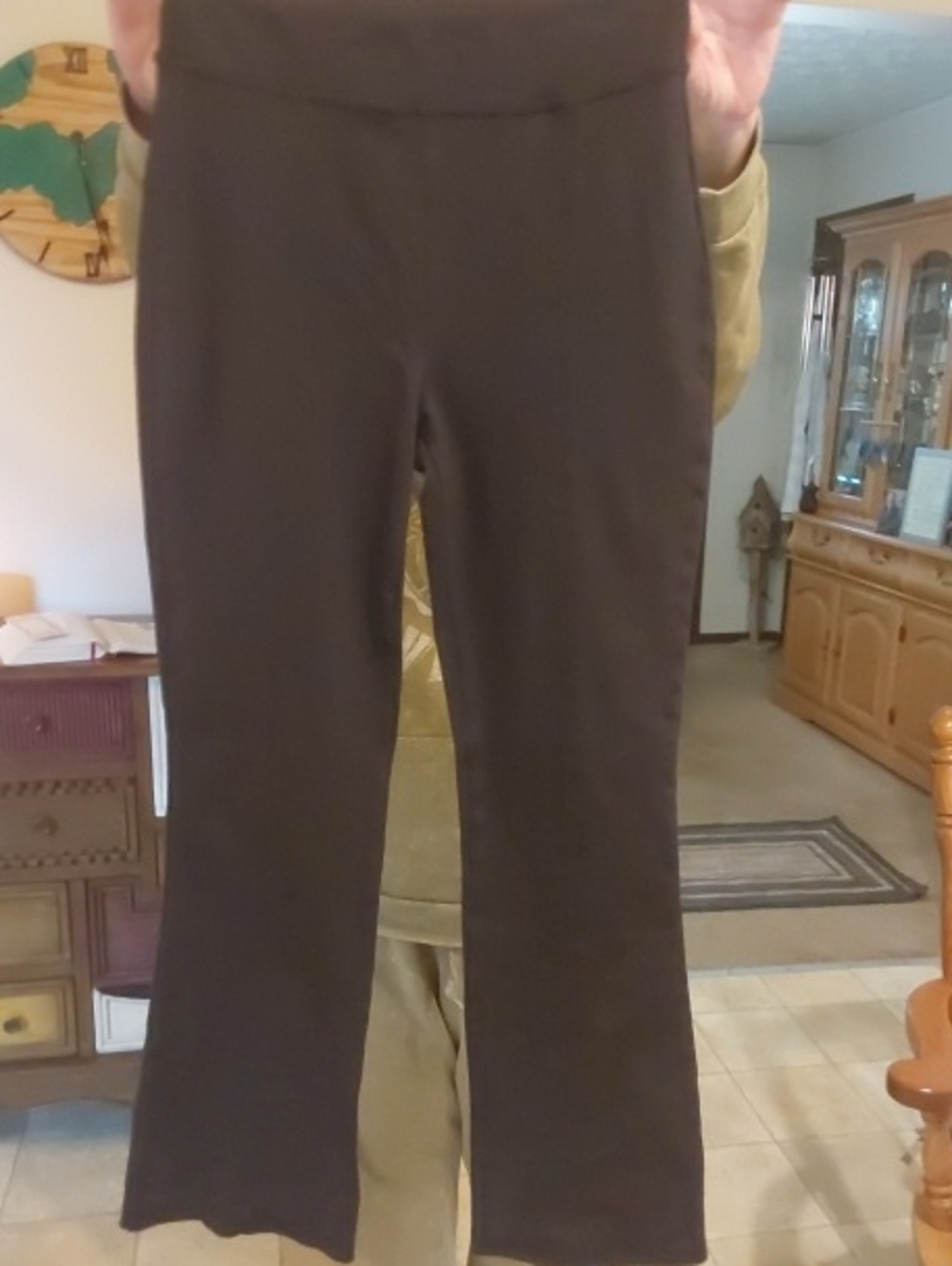 Alo Women’s Black Knit Flare Capris